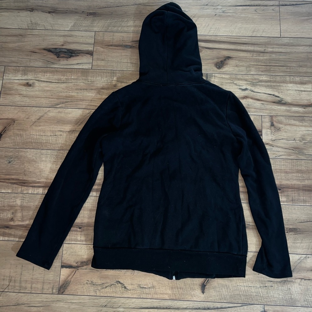 black jacket - Picture 3 of 3